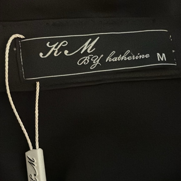 KM by Katherine Black Satin Button Up Shirt Feathers Rhinestones Long Sleeve‎ M - Picture 6 of 10